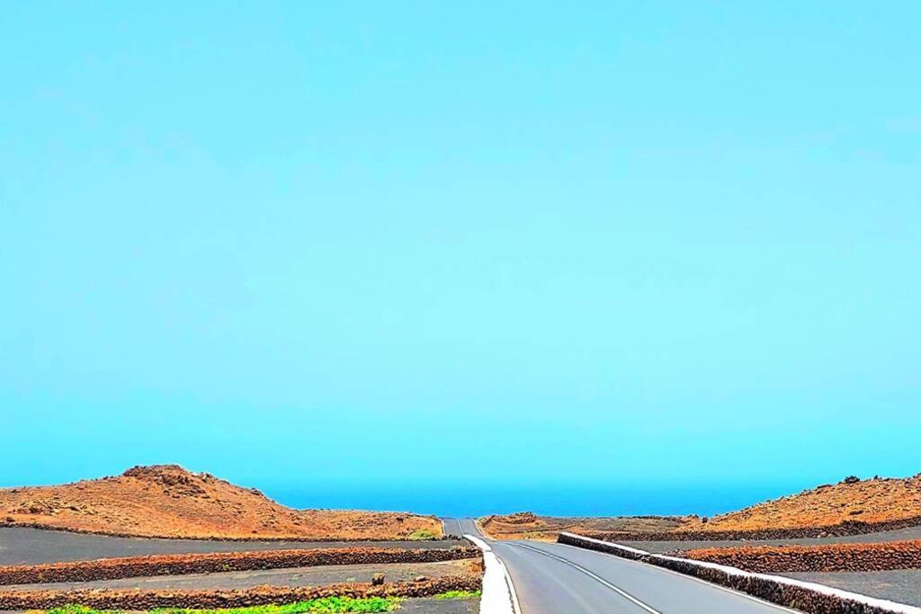 ティナホLanzarote Ocean Loft Bアパートメント エクステリア 写真